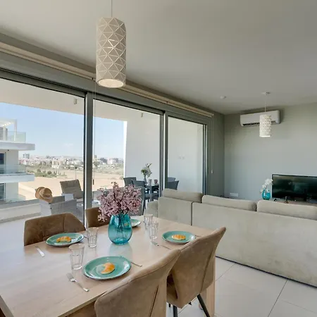 Mackenzie Salt Panorama&meerblick - 2br Larnaka