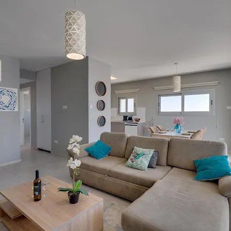 Mackenzie Salt Panorama & Meerblick - 2br Lägenhet Larnaca